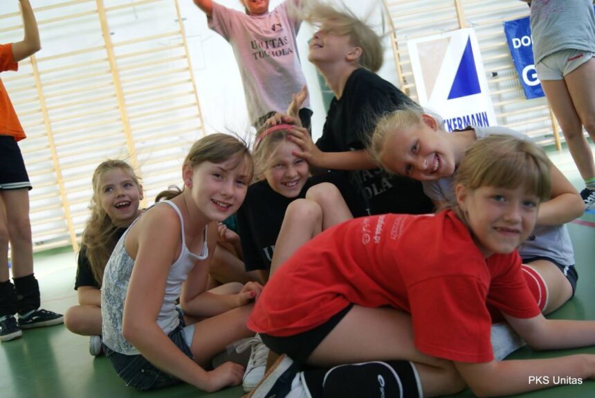 Wakacje na sportowo – letni obóz Unitas w Legbądzie (ZDJĘCIA)