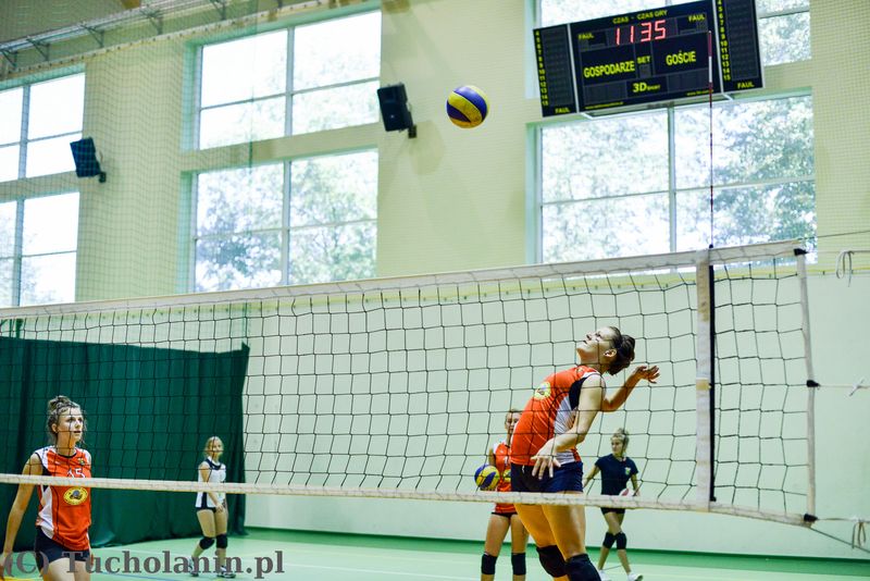 Święto Niepodległości na sportowo w tuchoskim OSiRze