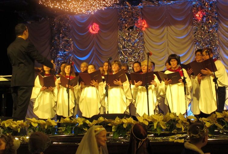 Kolędy, pastorałki i świąteczne przeboje na scenie TOK (ZDJĘCIA)