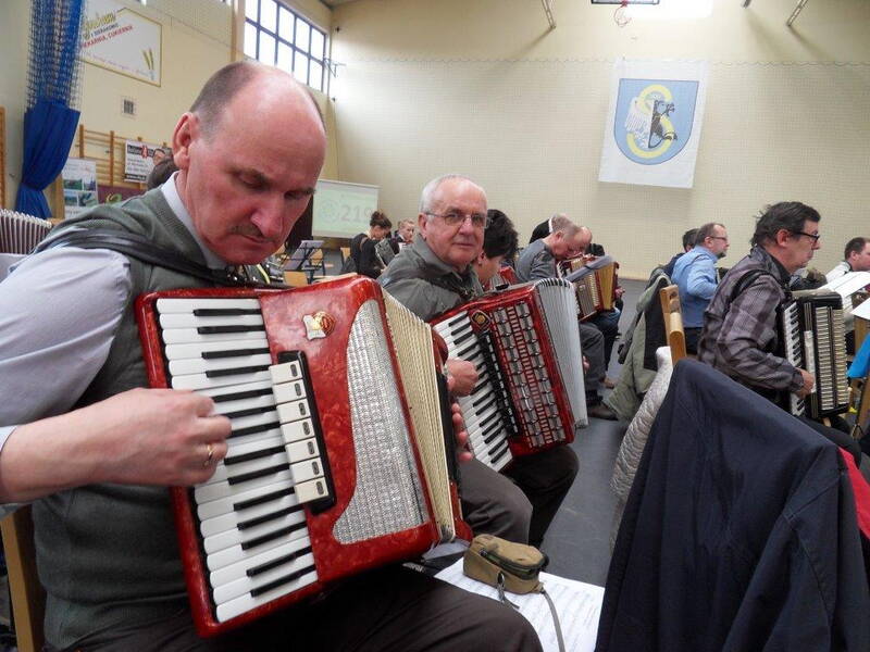 Reprezentacja Tucholi na XI Dniu Jedności Kaszubów w Sierakowicach