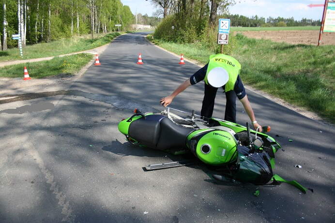 Citroen uderzył w motocykl