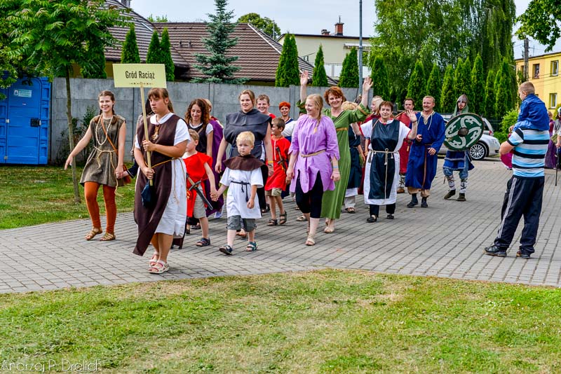 Historyczny Pochód Borowiaków pod Partonatem Marszałka