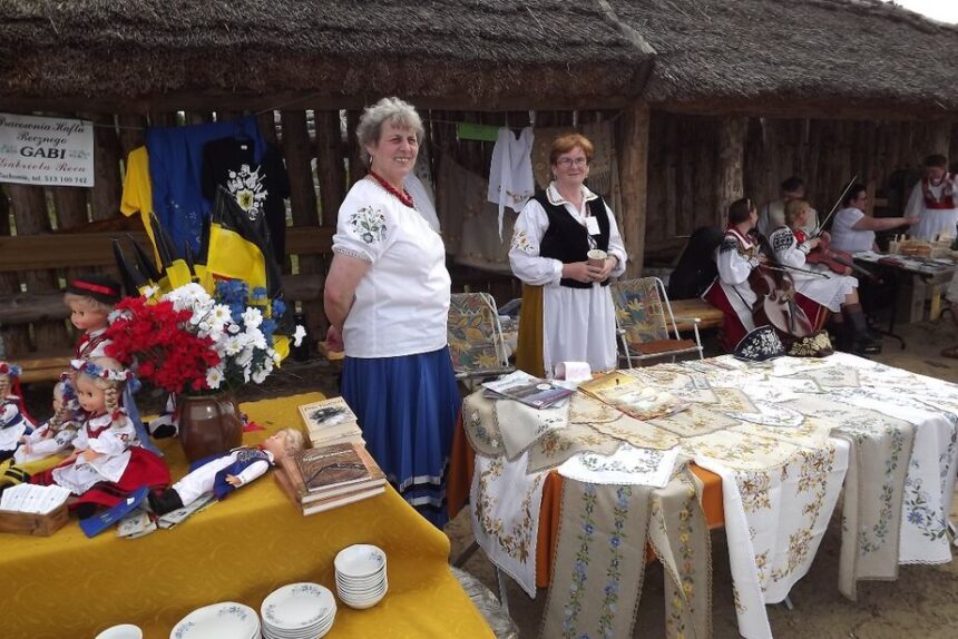Promocja kultury i sztuki borowiackiej na Zjeździe Kaszubów (ZDJĘCIA)