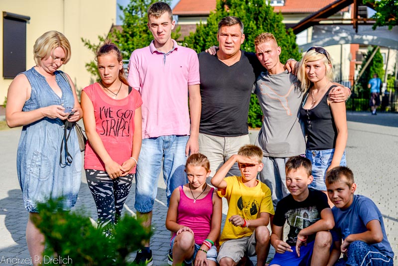 Dzieci z Domu Dziecka spotkały się z Dariuszem TIGEREM Michalczewskim