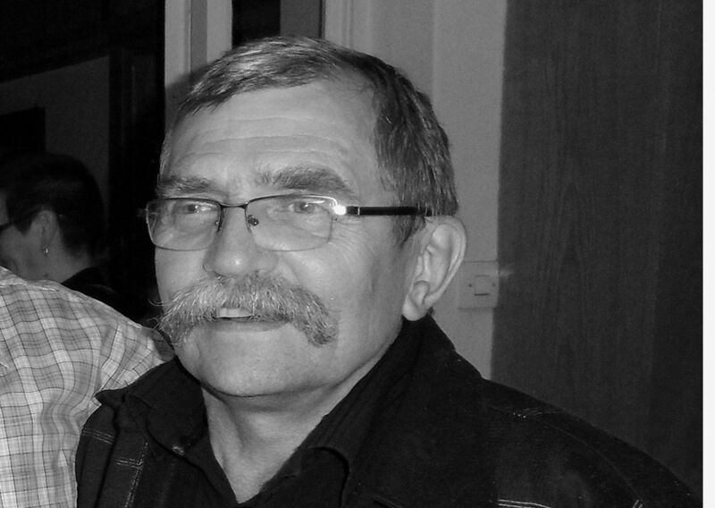 Z wielkim żalem zawiadamiamy, że zmarł Mirosław Zbigniew Sampławski