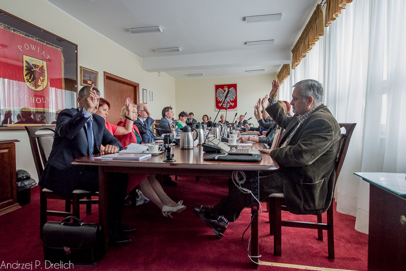 Na sesji cieszyło się dwóch starostów