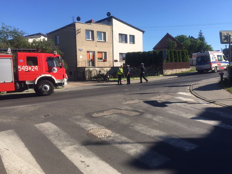Potrącenie przed przychodnią w Cekcynie (ZDJĘCIA)