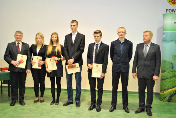 Rekordowa liczba stypendystów Starosty Tucholskiego
