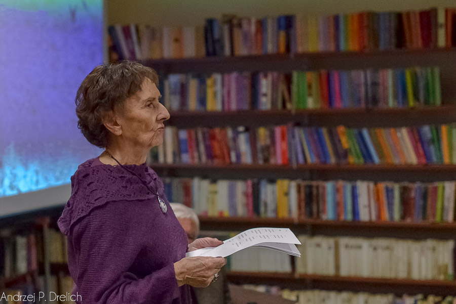 Wystawa fotografii i dialogi Poetyckie z jedną artystką (ZDJĘCIA)