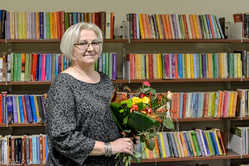 Obrazy Heleny Kaczanowskiej w bibliotece (ZDJĘCIA)
