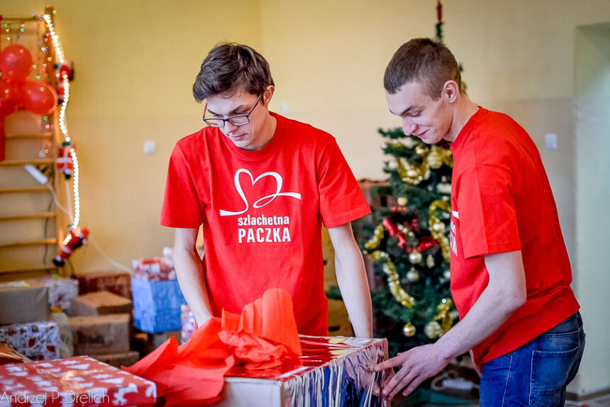 Szlachetne Paczki trafiły do rodzin (ZDJĘCIA)