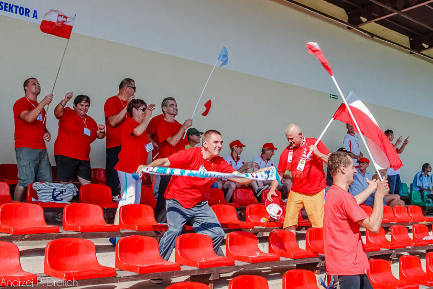 Sportowe zmagania osób niepełnosprawnych (ZDJĘCIA)