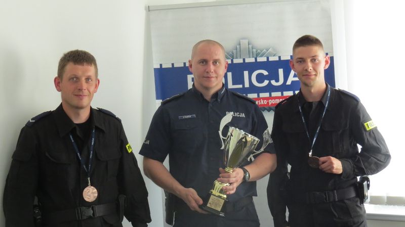 Tucholscy policjanci na podium (ZDJĘCIA)