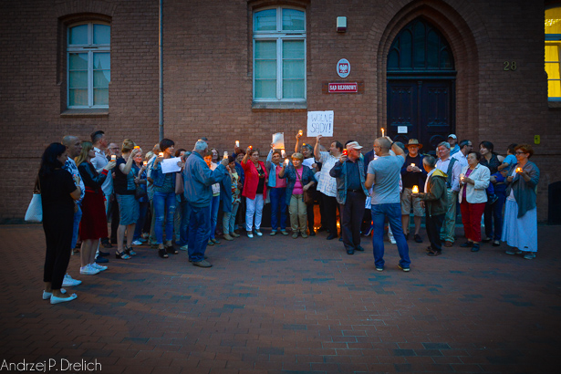 Protest pod tucholskim sądem (ZDJĘCIA, WIDEO)