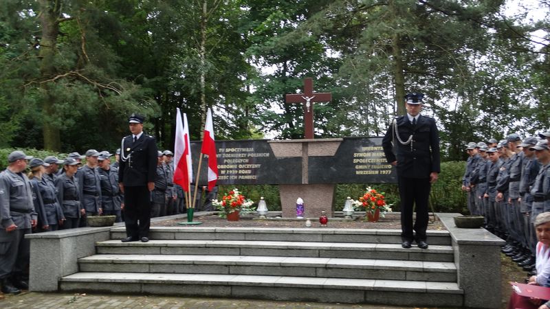 W Klonowie uczczono pamięć poległych we wrześniu 1939 roku (ZDJĘCIA)
