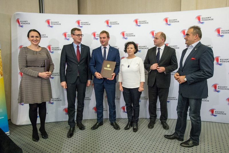 Piętnaście nowoczesnych targowisk również w naszym powiecie