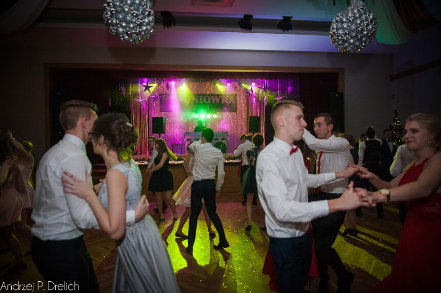 Pierwsza w tym roku studniówka (ZDJĘCIA)