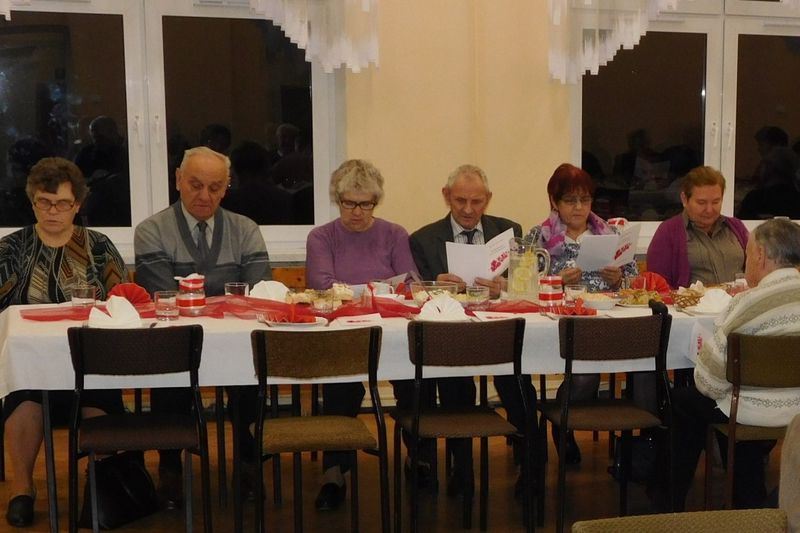 Dzieci z Kiełpina seniorom