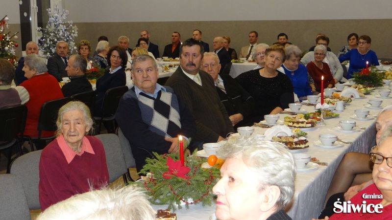 Spotkanie wigilijno-opłatkowe Seniorów z Gminy Śliwice (ZDJĘCIA)