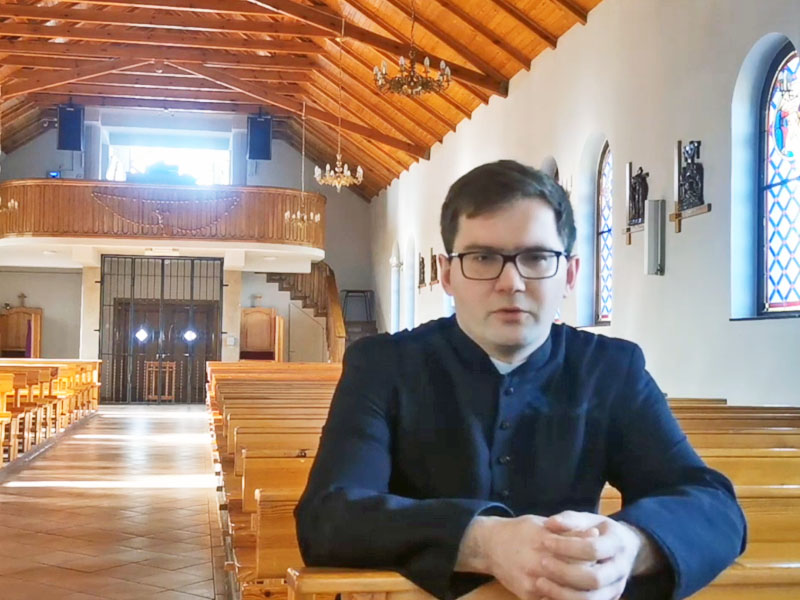 Msza na YouTube – potrzebne 1000 subskrypcji