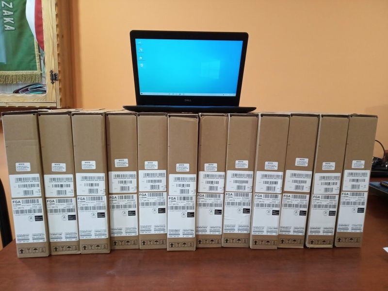 Laptopy dla uczniów z programu „Zdalna szkoła”