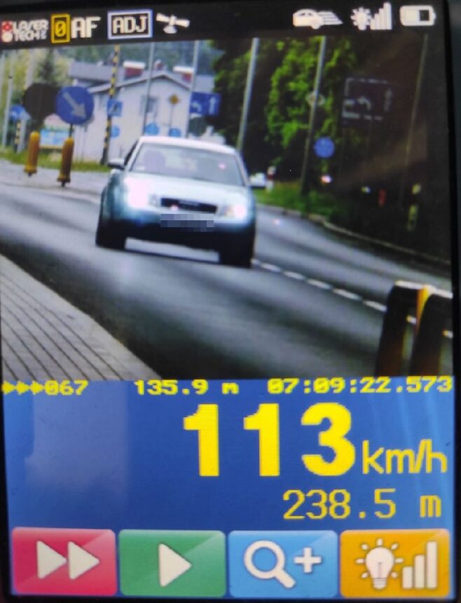 Stracili uprawnienia za zbyt szybką jazdę