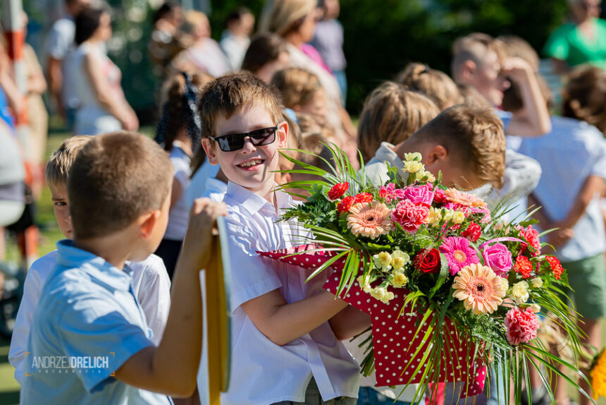 Pożegnali się ze szkołą na dwa miesiące (ZDJĘCIA)