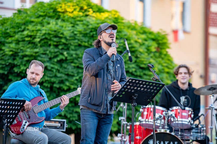 Koncert na rynku (ZDJĘCIA)