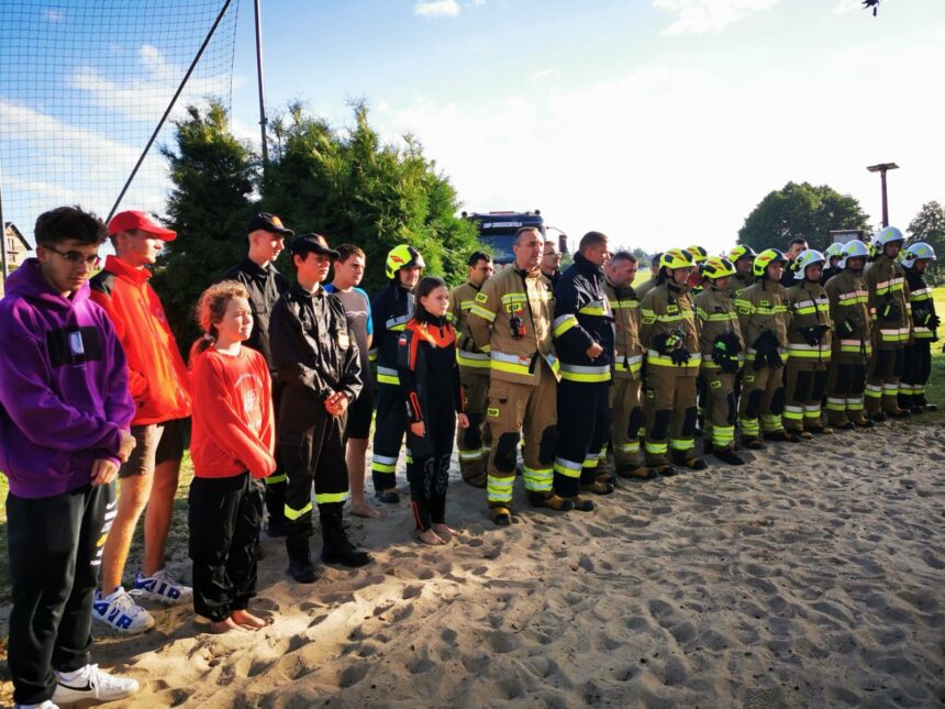 Ćwiczenia ratownicze na wodzie w Kęsowie (ZDJĘCIA)