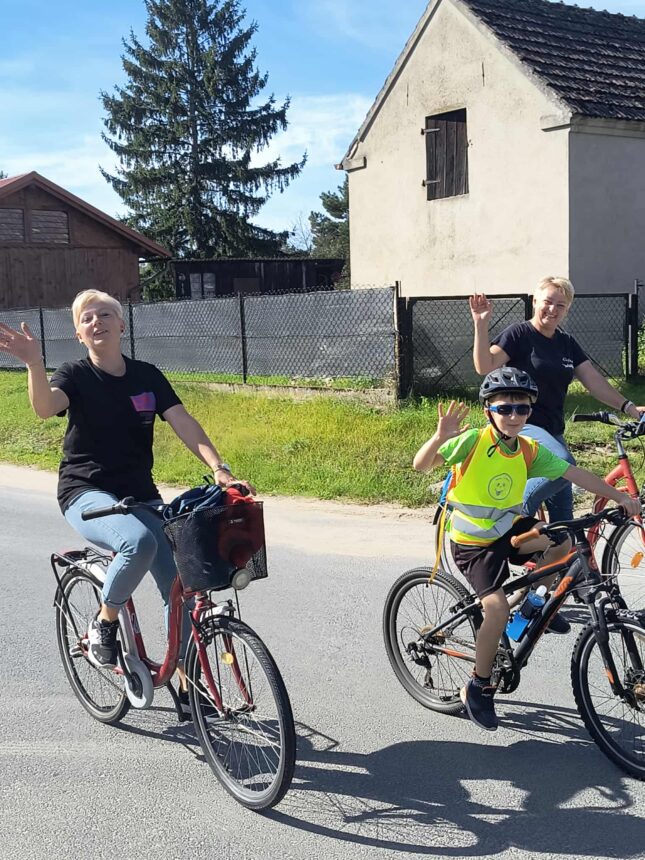 Rodzinny rajd rowerowy w Legbądzie (ZDJĘCIA)