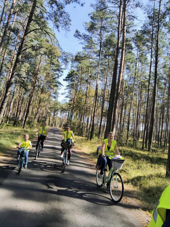Rodzinny rajd rowerowy w Legbądzie (ZDJĘCIA)
