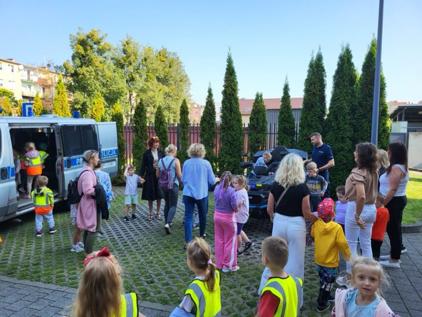 Dzieci odwiedziły tucholską komendę