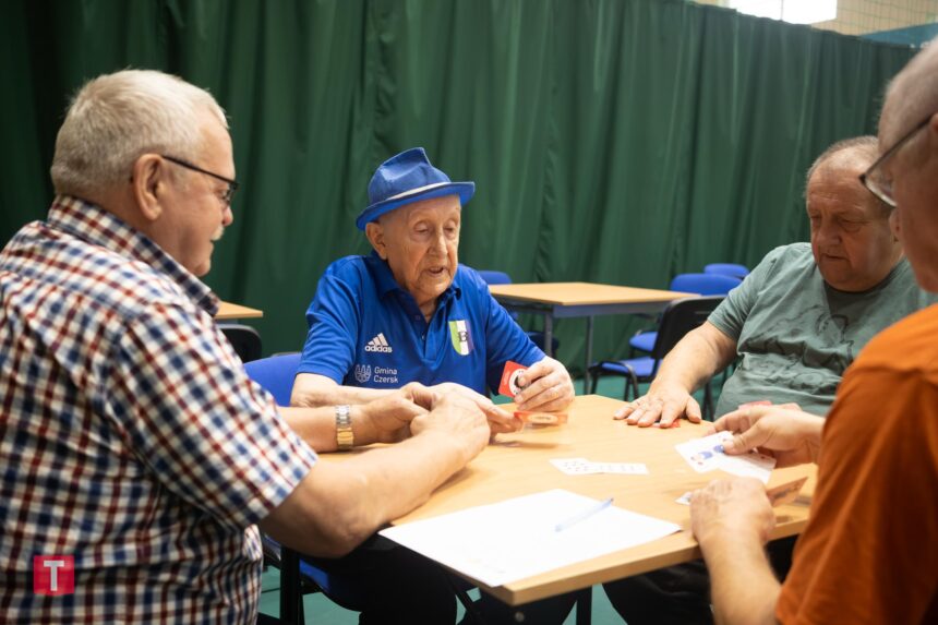 Karty na stół – Mistrzostwa Kujaw i Pomorza Kaszebe Baszka w Tucholi (ZDJĘCIA)