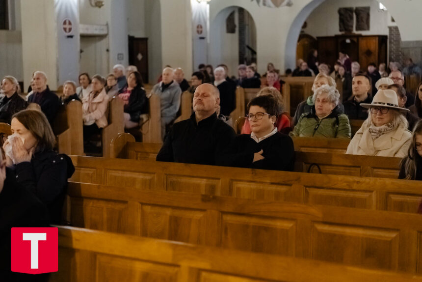 Koncert Początki i korzenie w kościele Bożego Ciała w Tucholi (ZDJĘCIA)