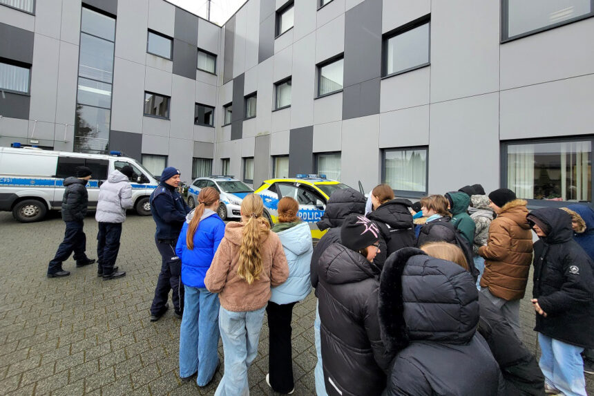 „Drzwi otwarte” w tucholskiej komendzie