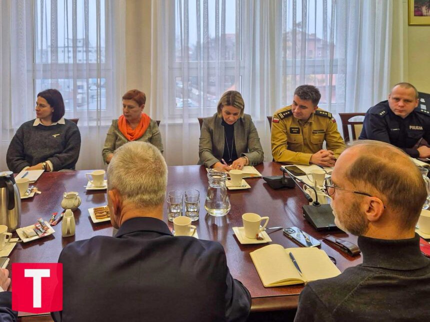 Spotkanie w związku z atakami terrorystycznymi na infrastrukturę kolejową