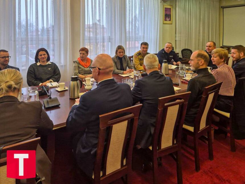 Spotkanie w związku z atakami terrorystycznymi na infrastrukturę kolejową