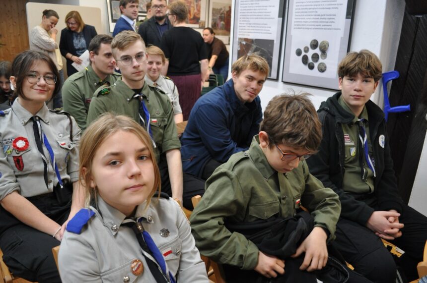 O historii obozu jenieckiego w tucholskim muzeum