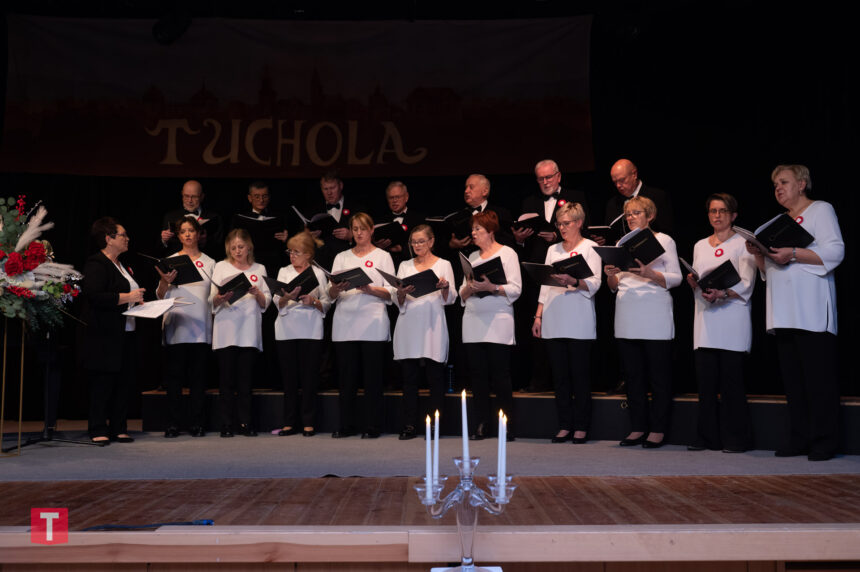 „Śpiew dla Ojczyzny” -wieczór z muzyka patriotyczną w Tucholi