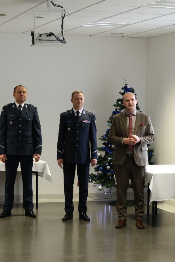 Wigilijne spotkanie w Komendzie Powiatowej Policji w Tucholi