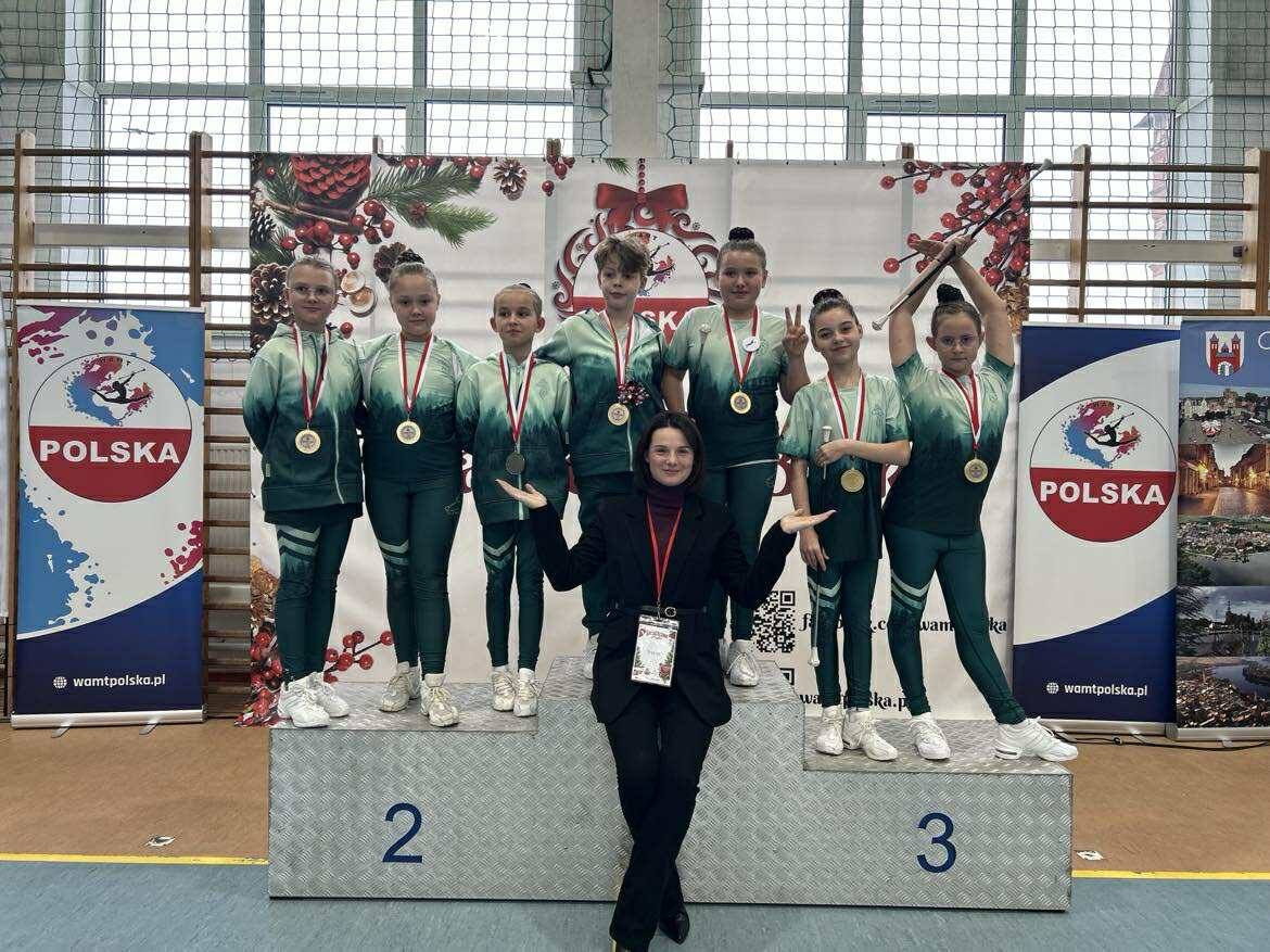 Tucholskie Mażoretki z imponującymi wynikami w „Świątecznej Bajce”