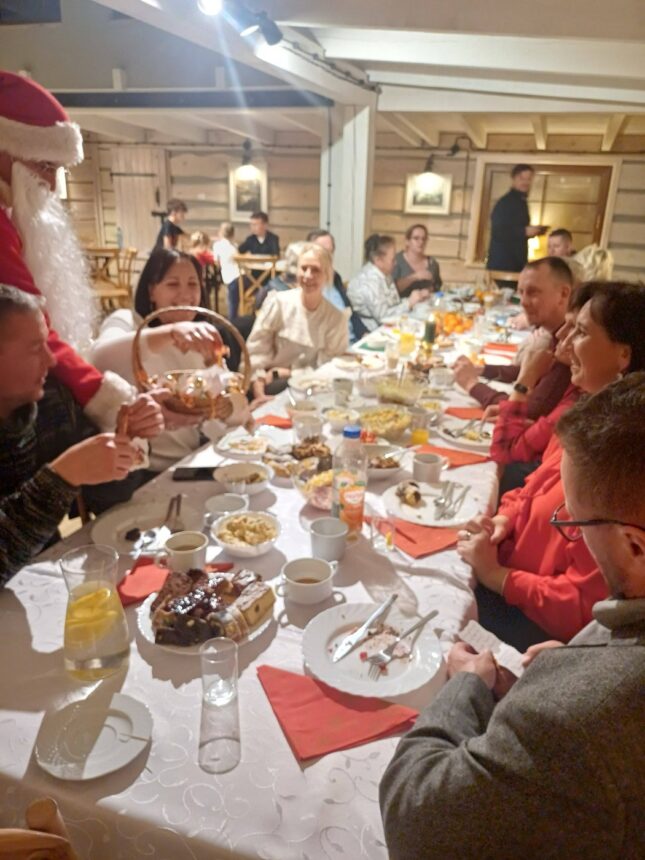 Mieszkańcy Piły podzielili się opłatkiem we Wiosce Górniczej