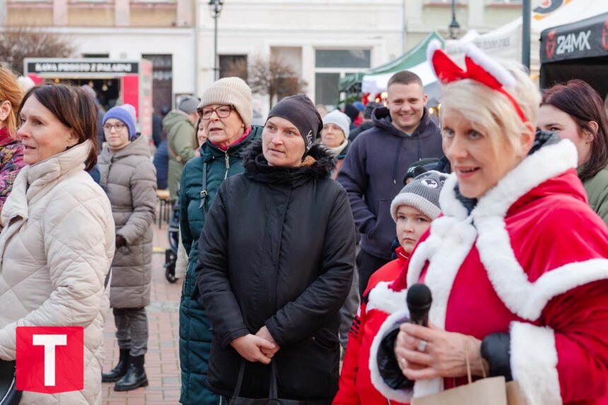 Świąteczne karaoke na tucholskim rynku (ZDJĘCIA)