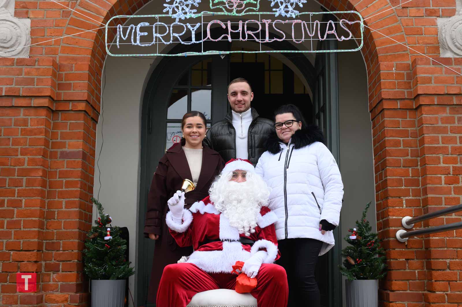 Świąteczny kiermasz na dworcu w Tucholi znowu przyciągnął tłumy