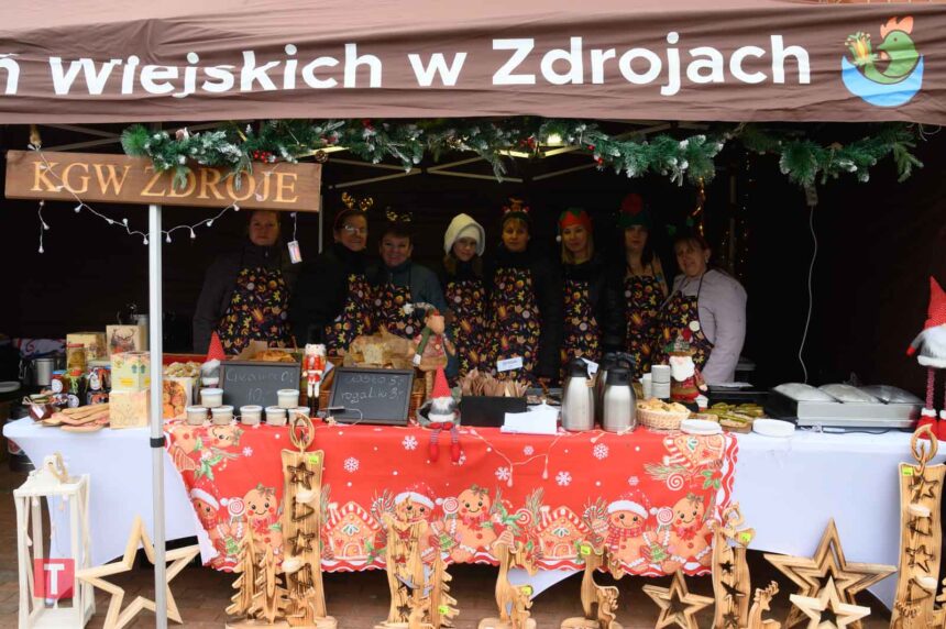 Świąteczny kiermasz na dworcu w Tucholi przyciągnął tłumy