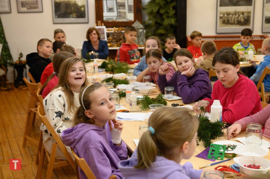 Świąteczna kreatywność w muzeum. Warsztaty rękodzielnicze dla dzieci i młodzieży
