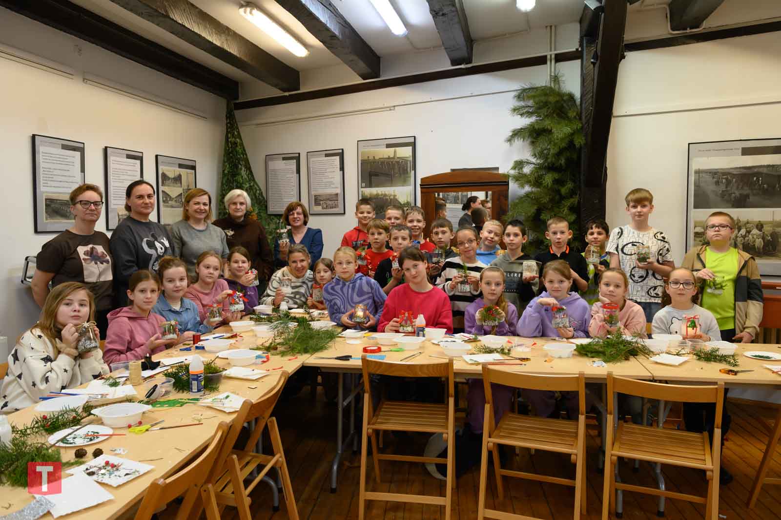 Świąteczna kreatywność w muzeum. Warsztaty rękodzielnicze dla dzieci i młodzieży