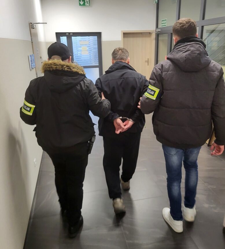 58-latek zatrzymany za posiadanie narkotyków, tytoniu oraz papierosów bez akcyzy