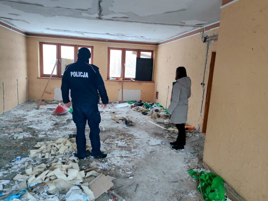 Zima i bezdomność: Policja kontroluje pustostany