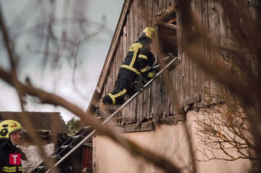 Po pożarze nie może wrócić do domu (ZDJĘCIA)